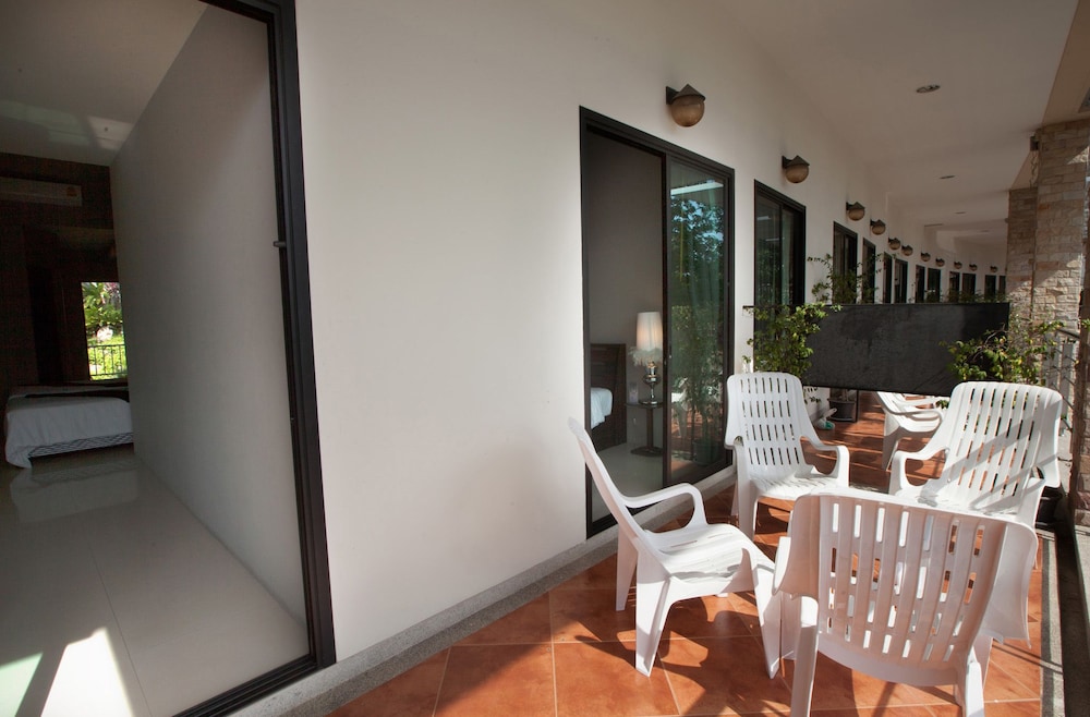 

Catania - Bangrak Beach - Koh Samui - Green Residence Hotel