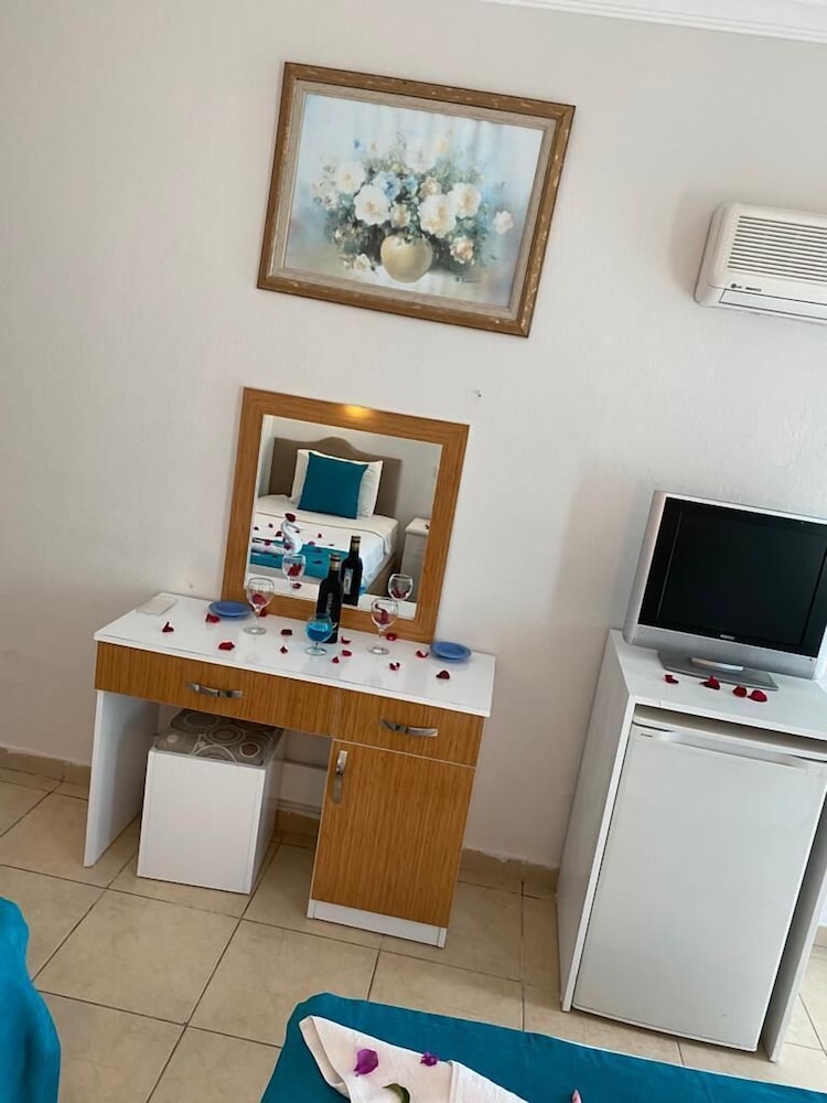 

Bologna - Oludeniz - Yunus Hotel Oludeniz