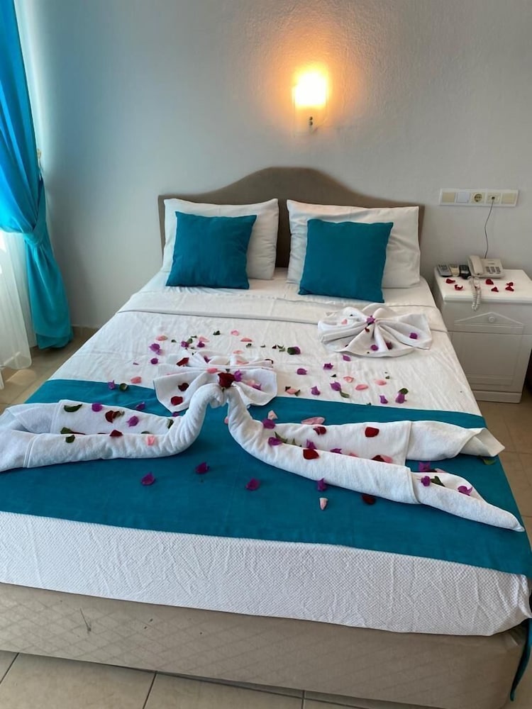 

Firenze - Oludeniz - Yunus Hotel Oludeniz