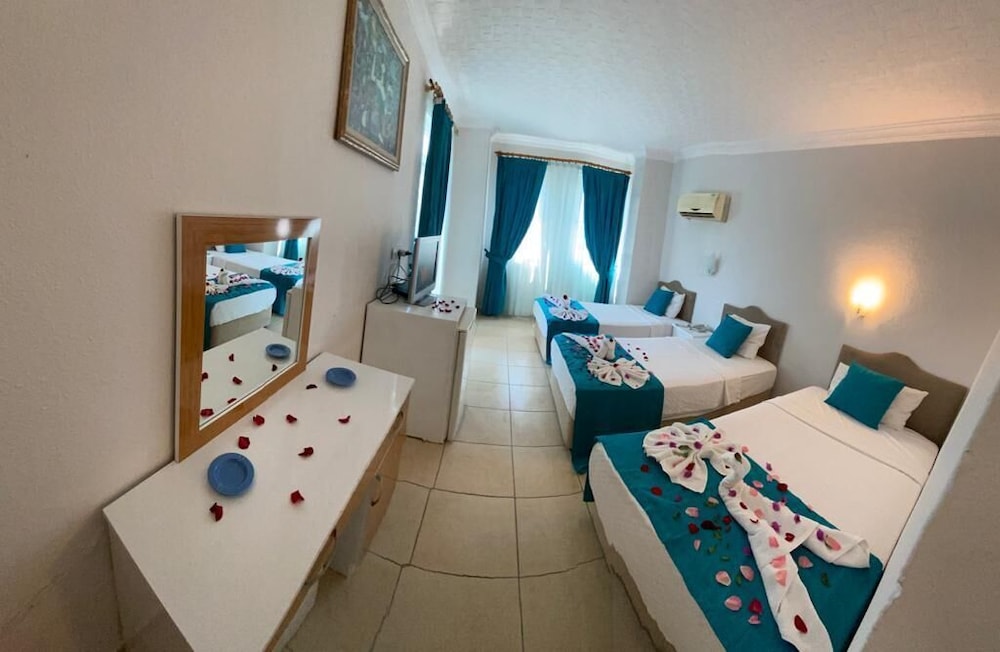 

Roma - Ovacik - Yunus Hotel Oludeniz