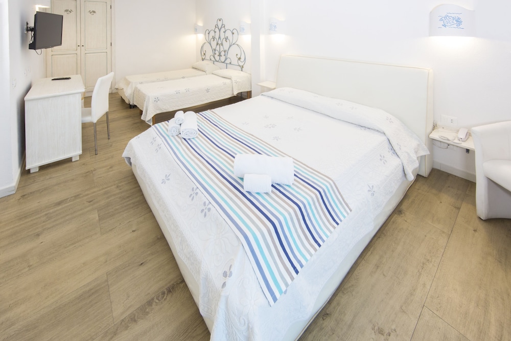 

Milano - Sardegna, Mare Italia - Olbia City Hotel