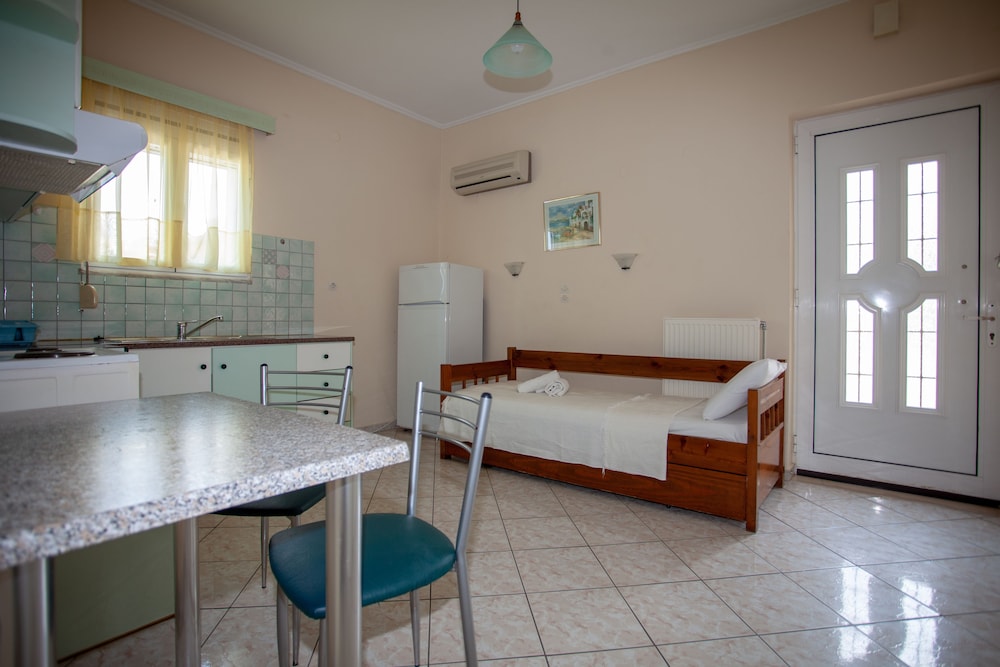 

Pisa - Rethymno - Eliza Apartments