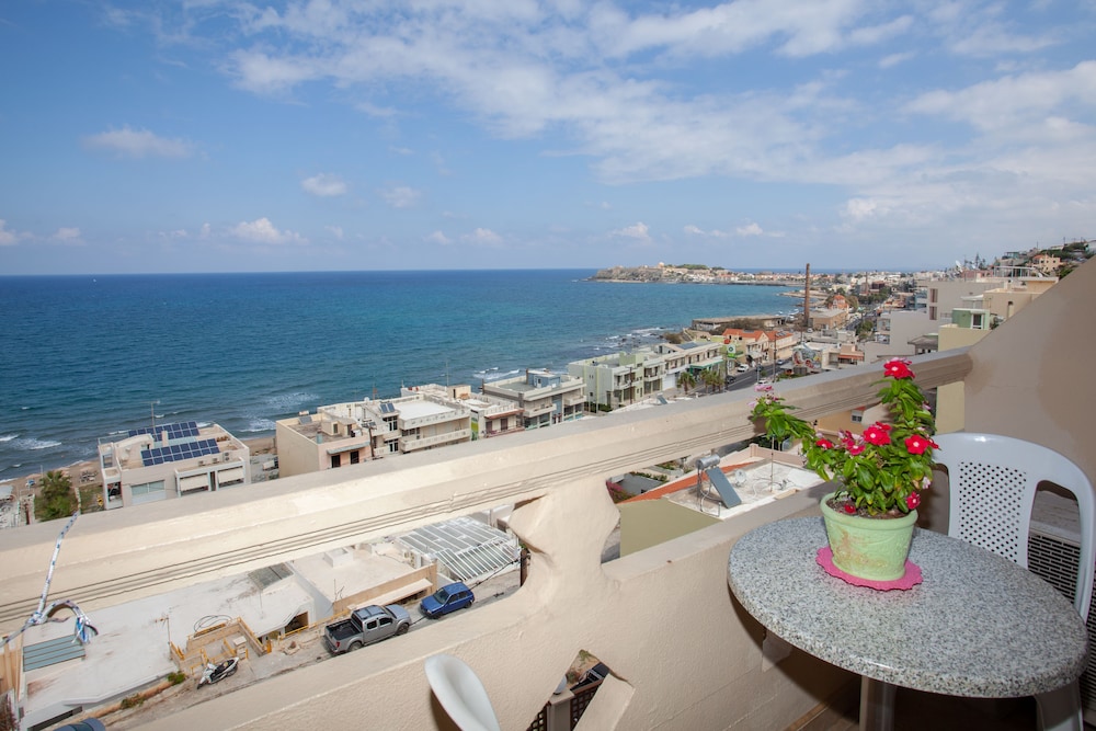 

Pisa - Rethymno - Eliza Apartments