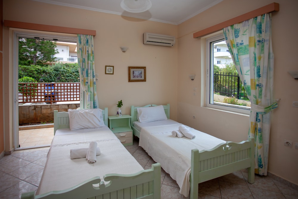 

Pisa - Rethymno - Eliza Apartments
