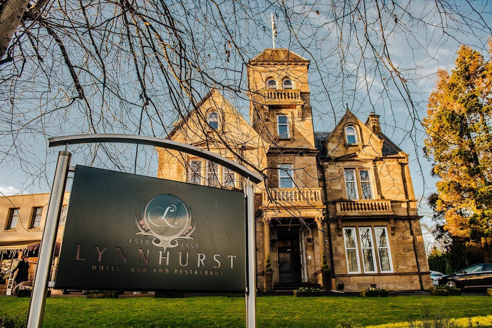 

Pisa - Glasgow - Lynnhurst Hotel