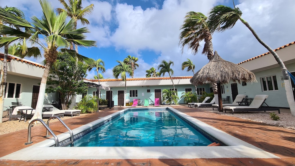 

Napoli - Palm Beach - Arubiana Inn