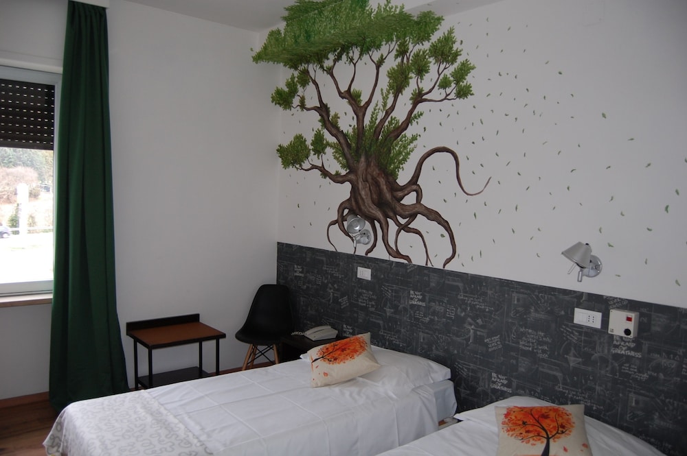 

Roma - Umbria, Italia - LH Hotel Arca Street Art