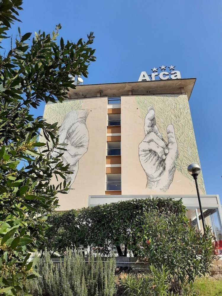 

Bari - Spoleto - LH Hotel Arca Street Art