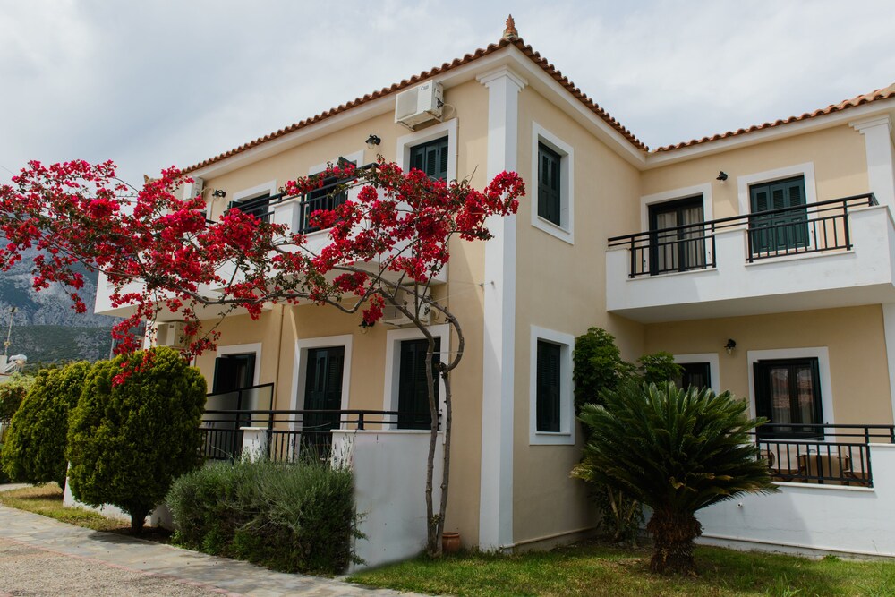 

Milano - Samos, Isole Greche - So Nice Hotel