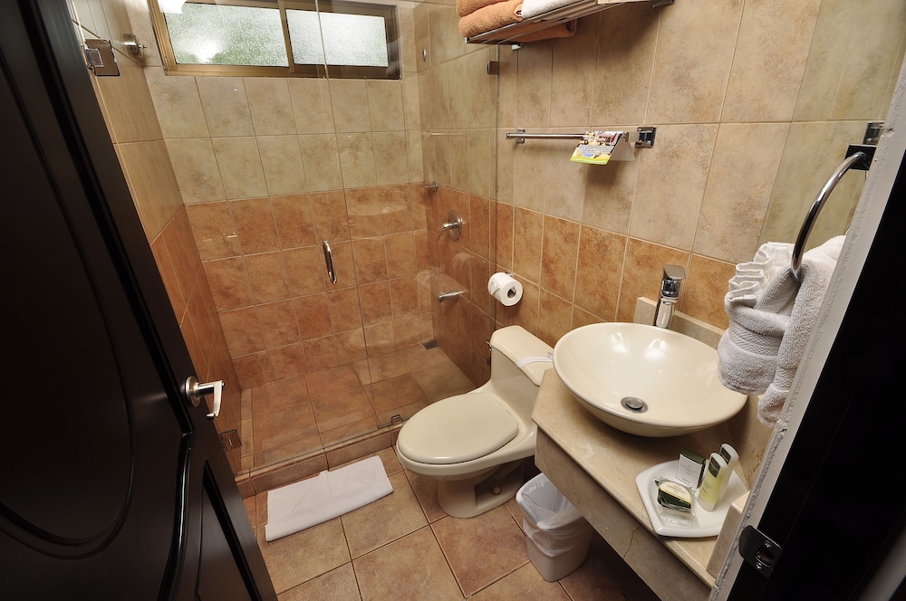 

Roma - Playa Hermosa - Hotel Colono Beach