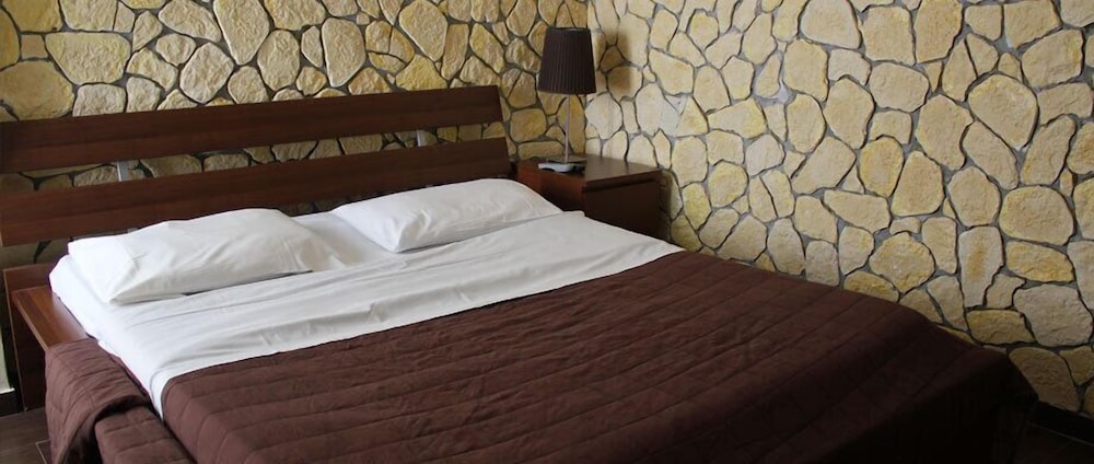 

Milano - Catanzaro - Hotel 106