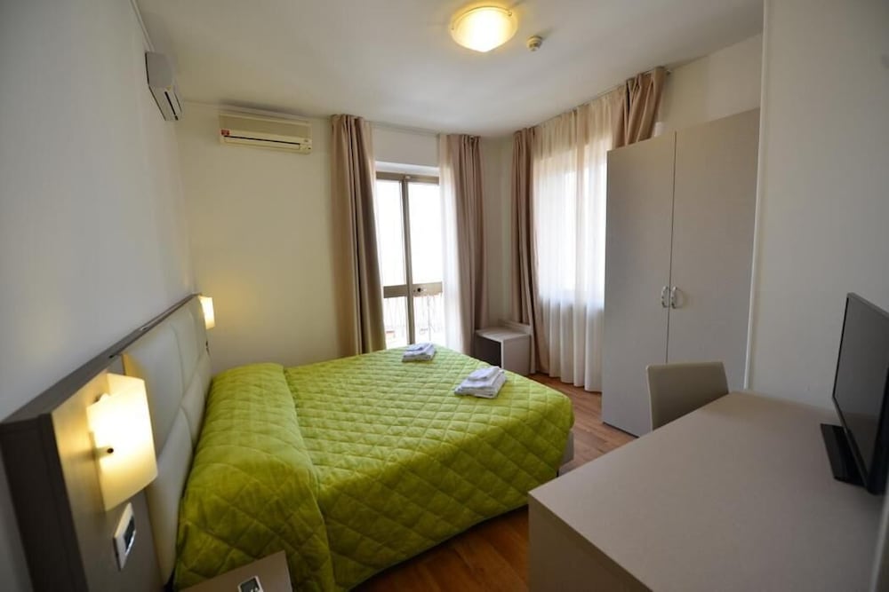 

Catania - Castelnuovo del Garda - Hotel Bella Peschiera