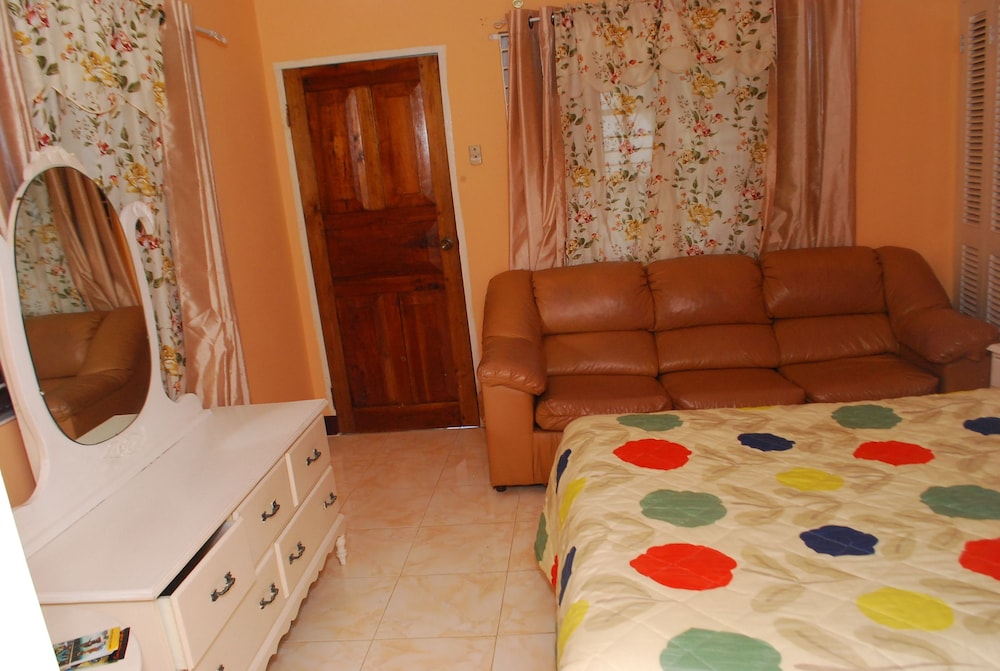 

Napoli - Ocho Rios - Hunter's Rest Villa