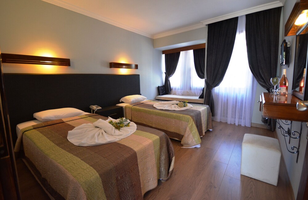 

Roma - Dalaman, Turchia - Hisar Holiday Club