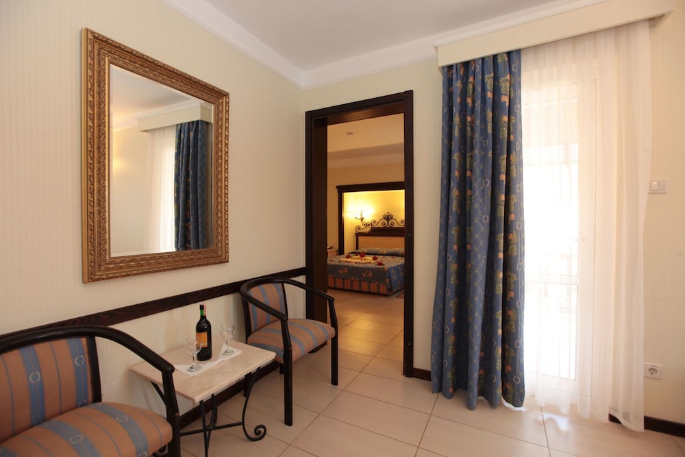 

Roma - Gumuldur - Club Yali Hotels & Resort