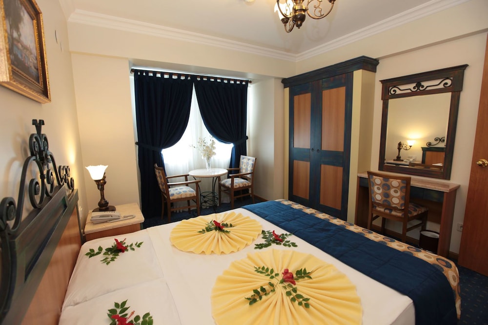 

Milano - Gumuldur - Club Yali Hotels & Resort