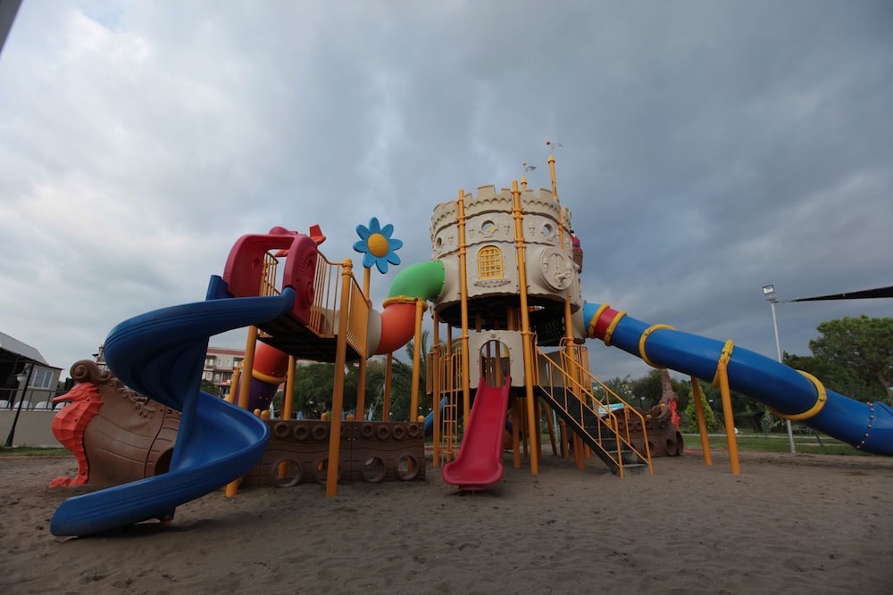 

Catania - Gumuldur - Club Yali Hotels & Resort