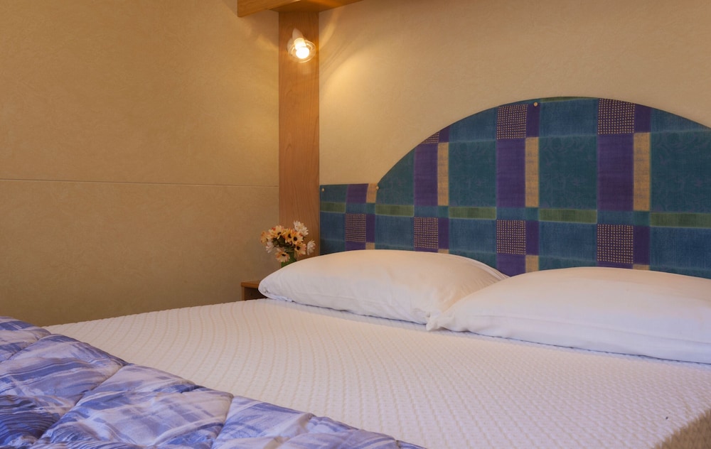 

Lamezia Terme - La Maddalena - Camping Village Capo D'Orso
