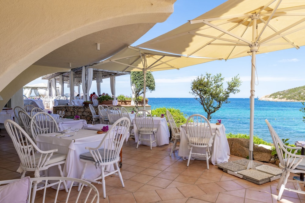 

Verona - Baja Sardinia - Club Hotel