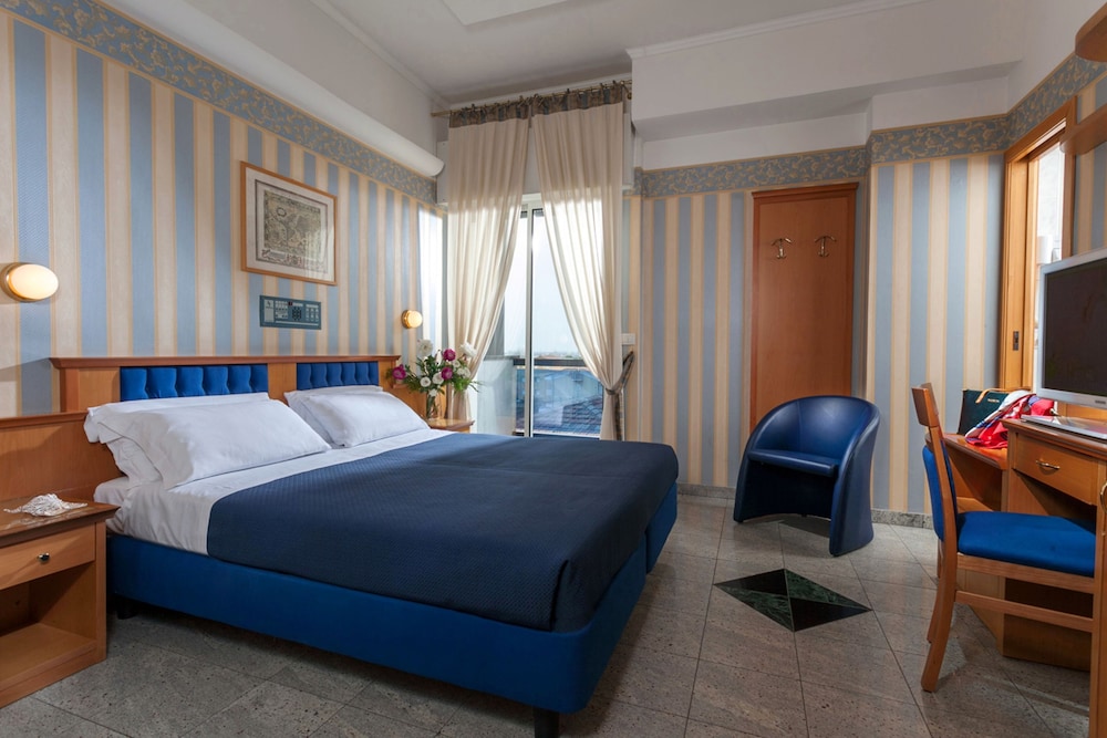 

Roma - Riviera Romagnola, Mare Italia - Hotel Feldberg