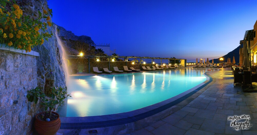 

Napoli - Isola di Kalimnos - Elena Village Hotel & Suites