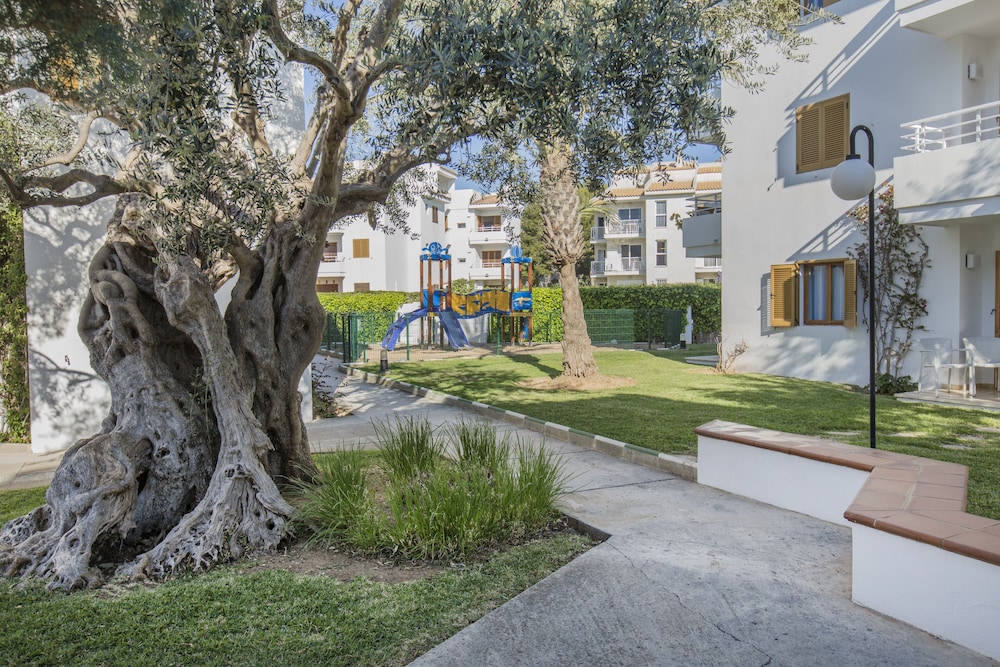 

Trieste - Alcudia - Aparthotel Flora