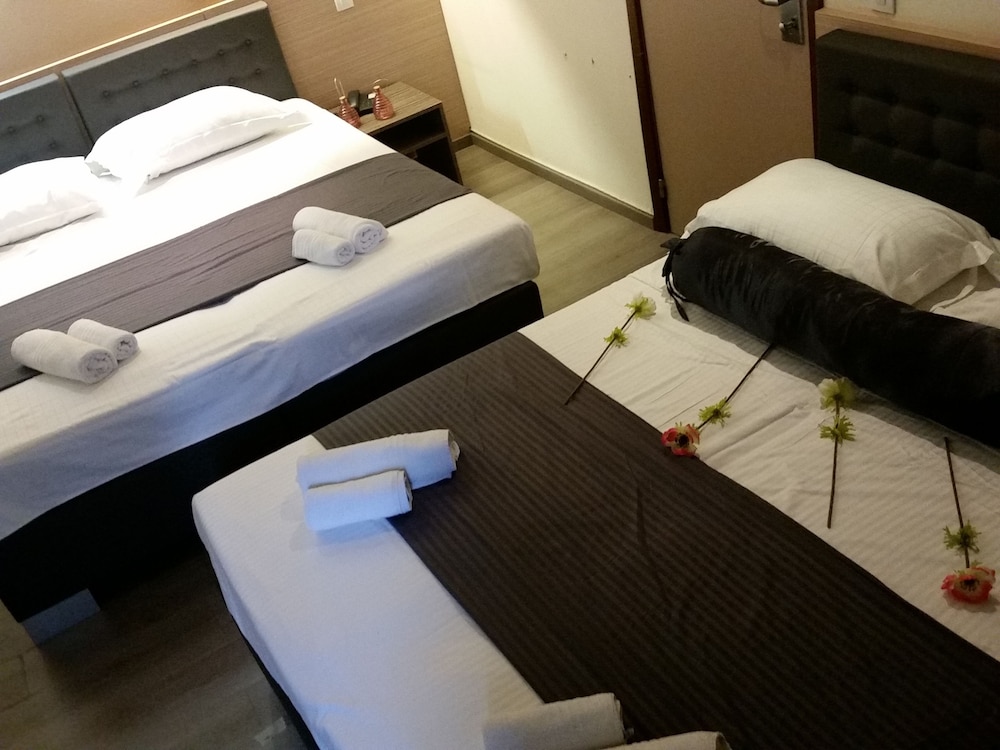

Catania - Bruxelles - Hotel Prince de Liege