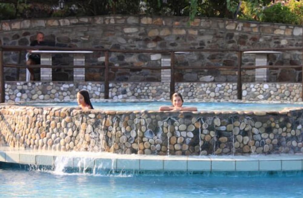 

Verona - Ouranopolis - Athorama Hotel
