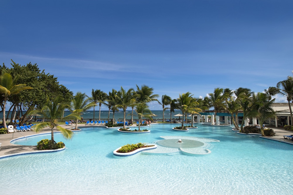 

Roma - Vieux Fort - Coconut Bay Beach Resort & Spa All Inclusive