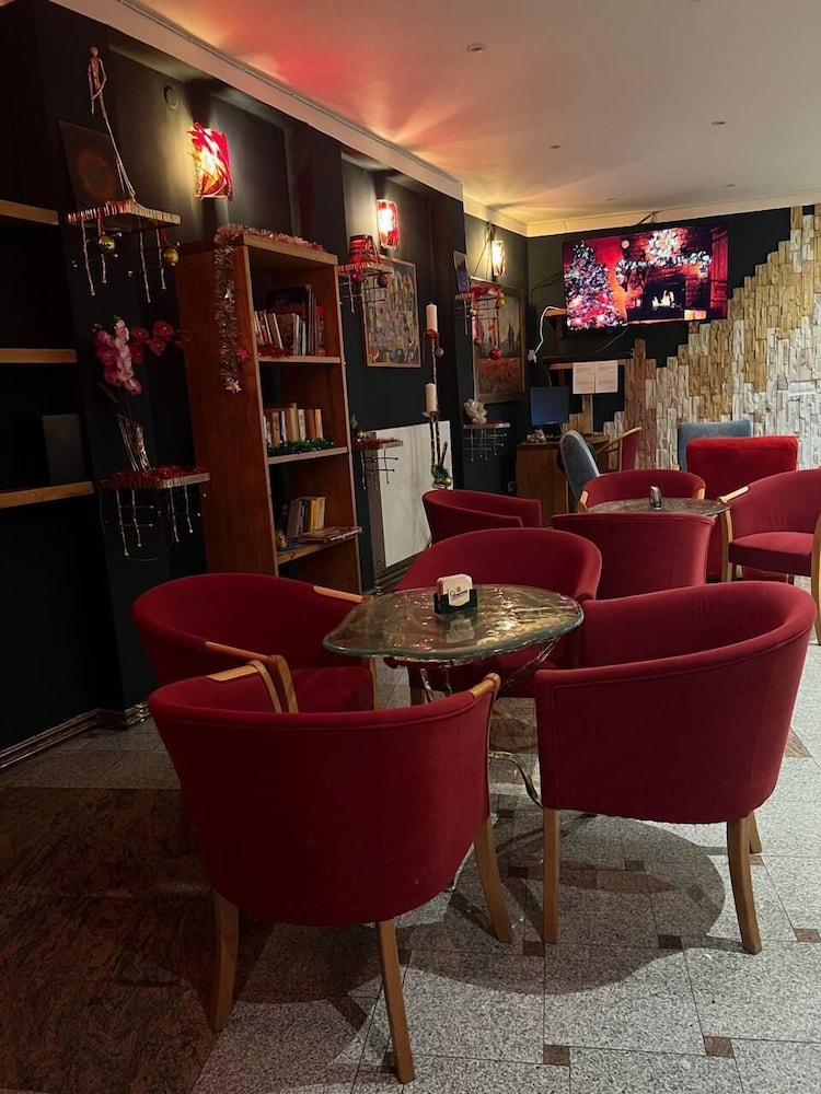 

Reggio Calabria - Praga - Gallery Hotel SIS