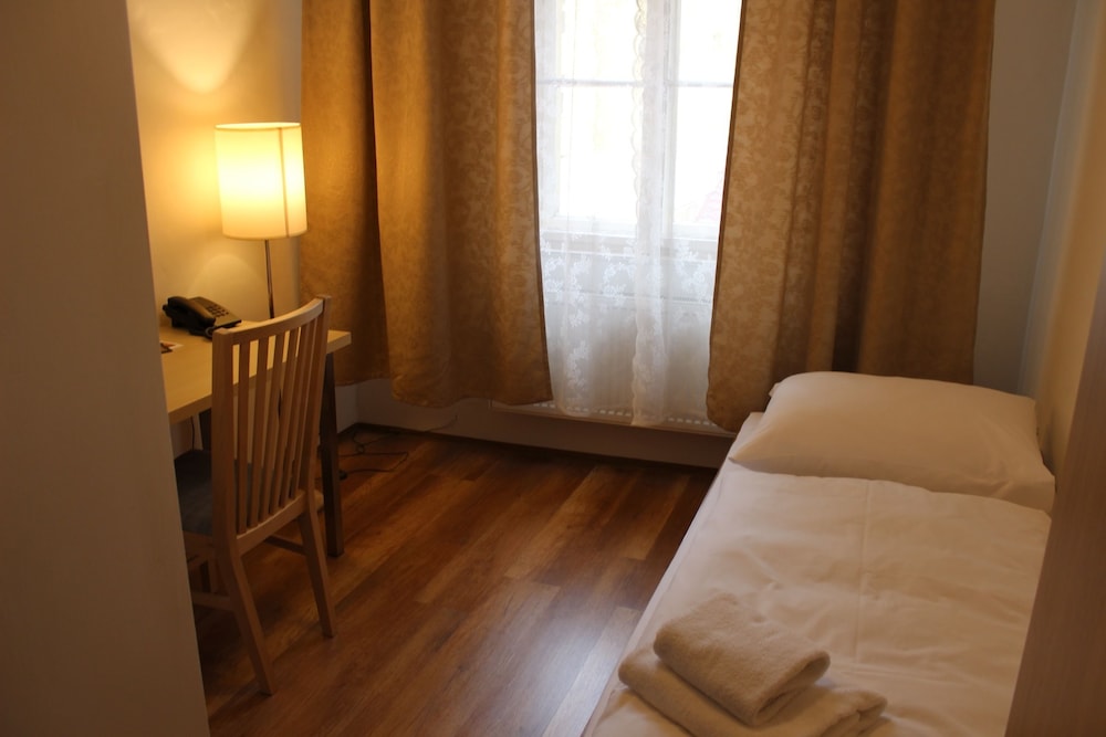 

Milano - Praga - Gallery Hotel SIS