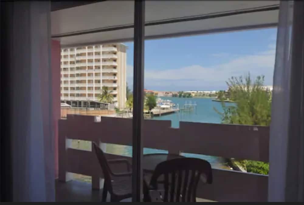 

Roma - Grand Bahama (Bahamas), Caraibi - Bell Channel Inn Hotel