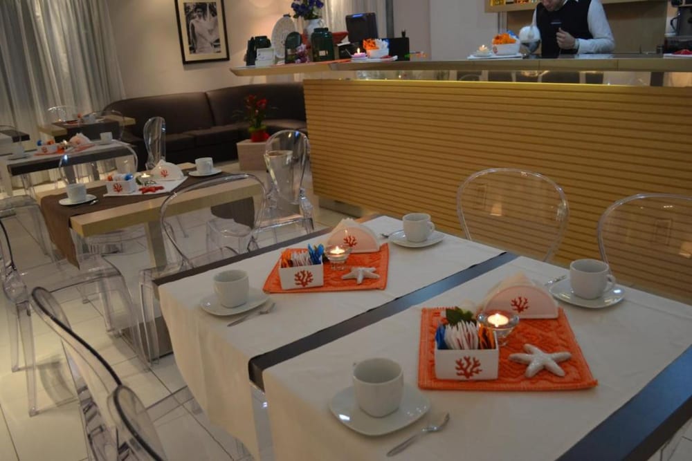

Roma - Olbia - Hotel Ambrosio La Corte