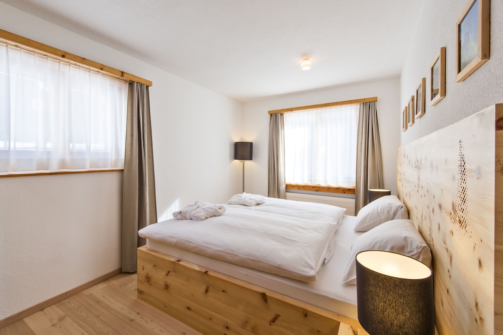 

Roma - Surlej - Berghotel Randolins