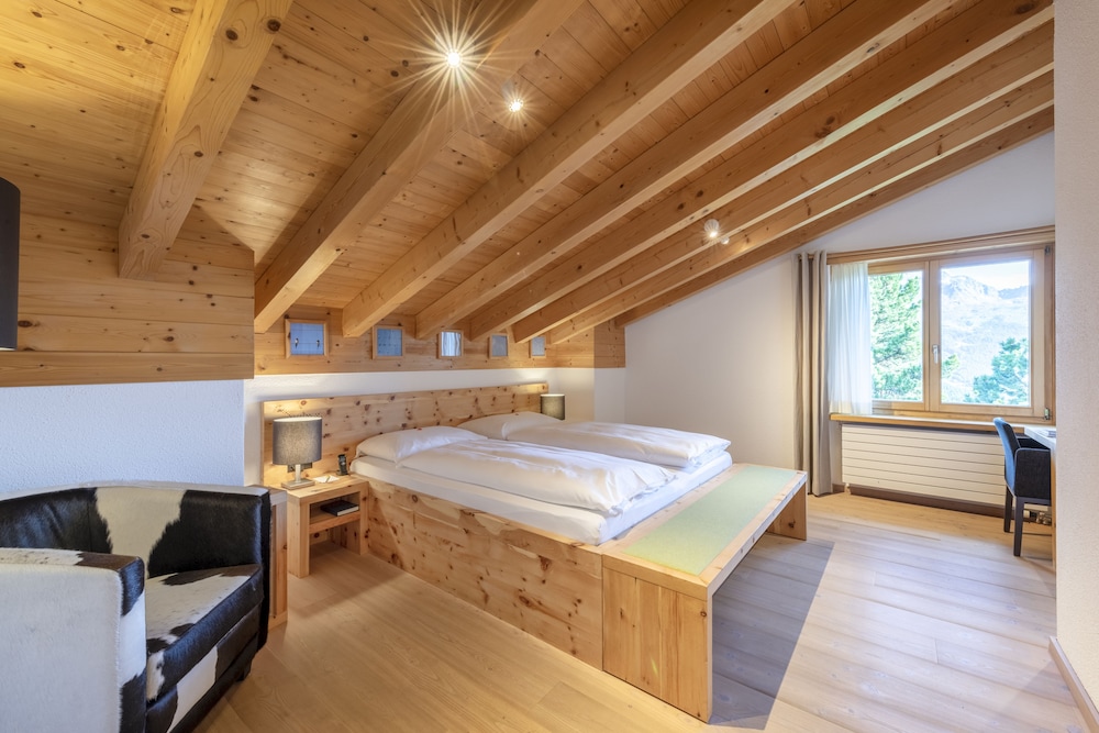 

Palermo - Saint Moritz - Berghotel Randolins