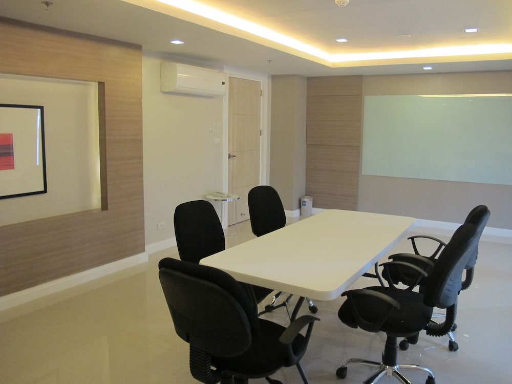 

Roma - Cebu City - Zerenity Hotel & Suites