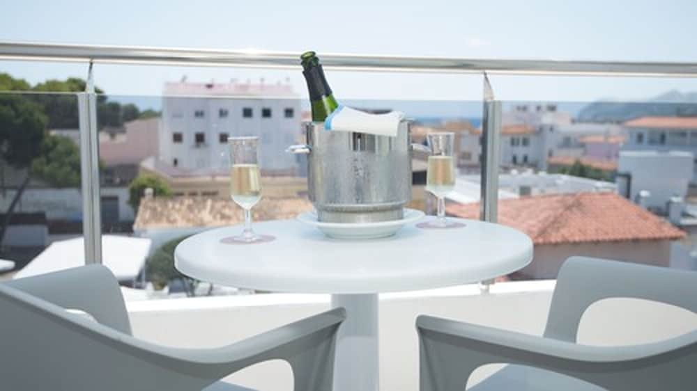 

Pisa - Cala Ratjada - Hotel Chevy & Suites