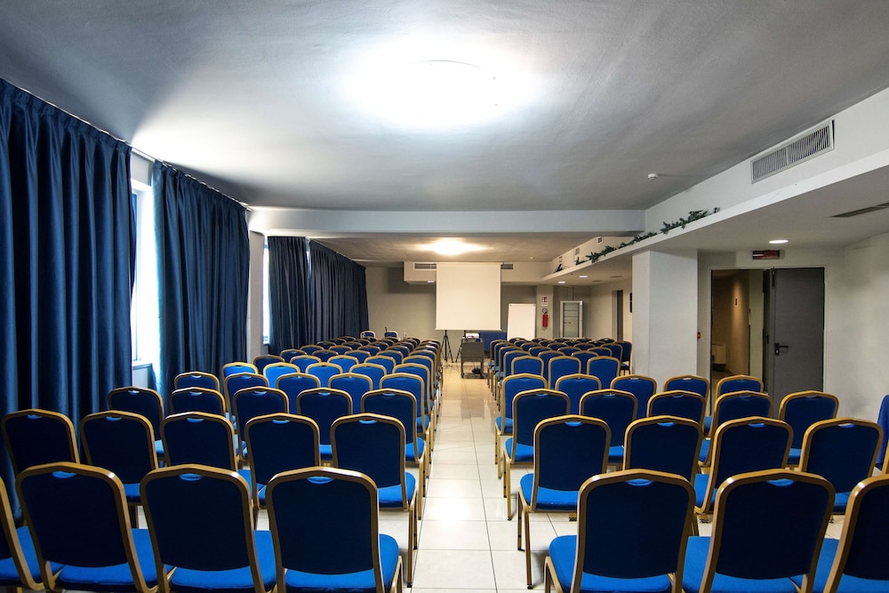 

Napoli - Venaria Reale - Blu Hotel - Sure Hotel Collection by Best Western
