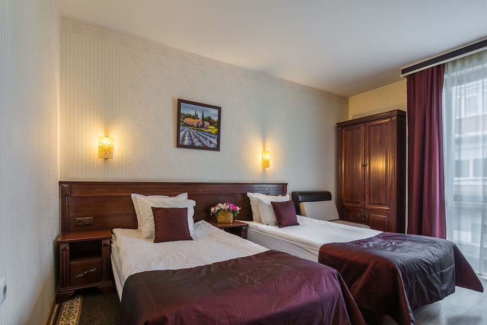 

Bologna - Sofia - Aris Hotel Sofia