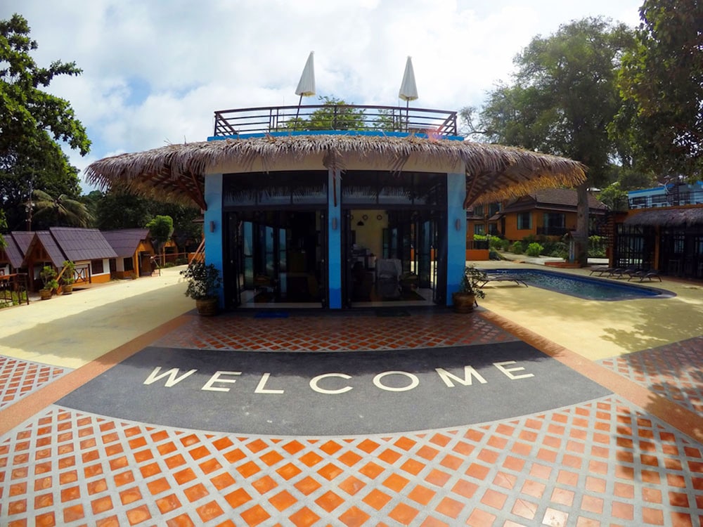 

Roma - Koh Phi Phi - Phi Phi Long Beach Resort & Villa-SHA Extra Plus