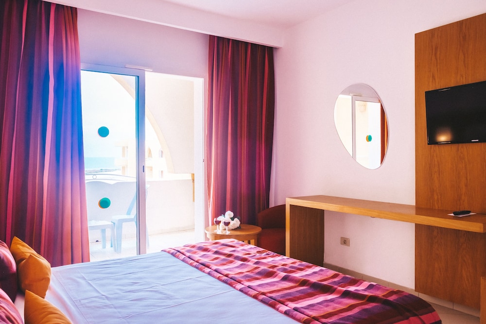 

Palermo - Monastir - Skanes Serail & Aquapark