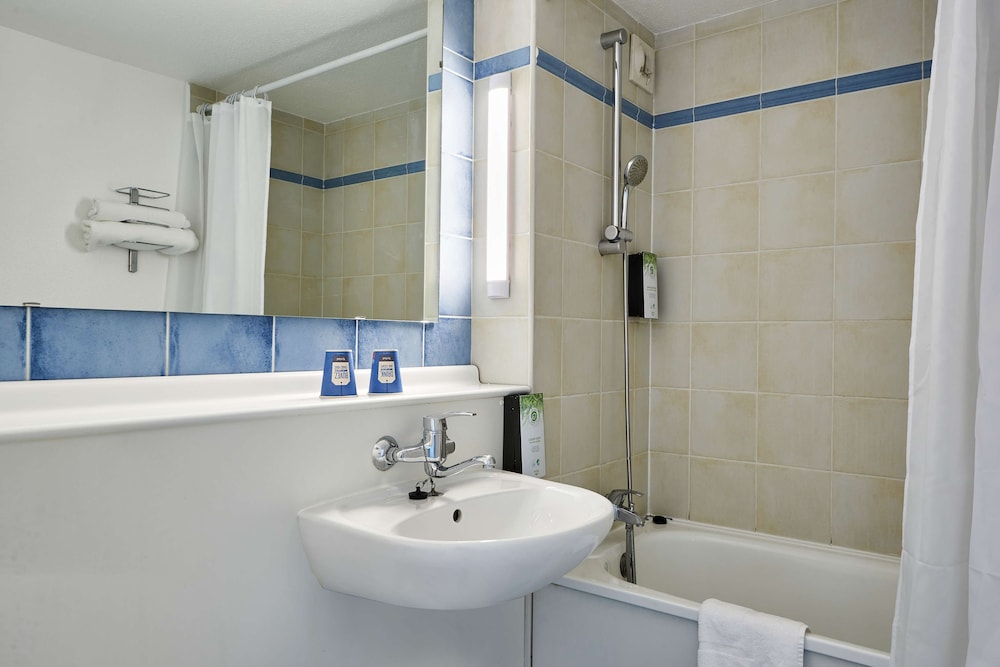

Roma - Tarbes - Kyriad Tarbes Bastillac