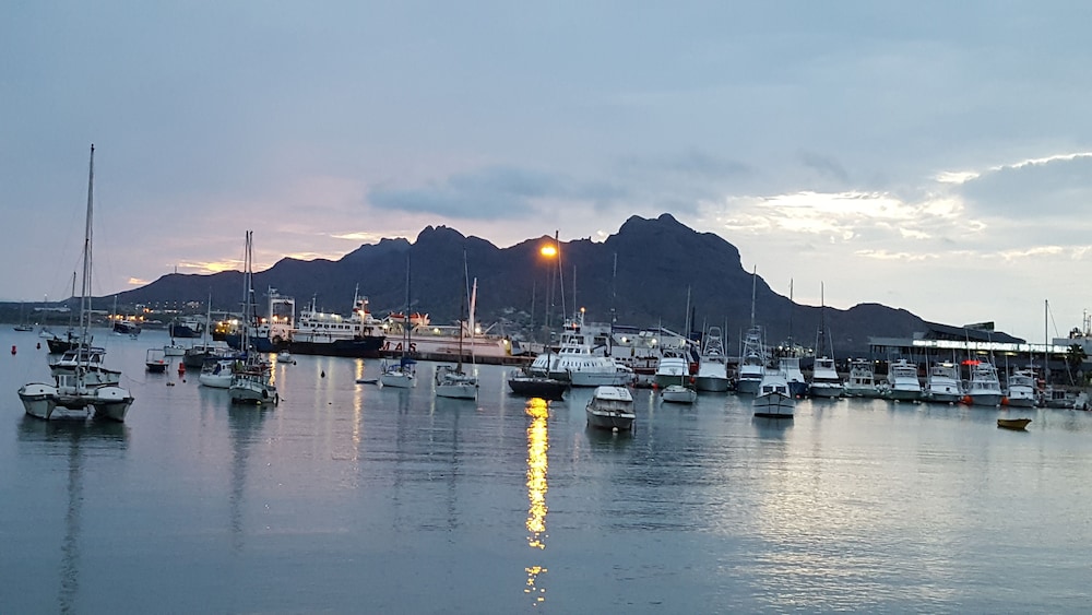 

Roma - Mindelo, Isola di São Vicente - Chez Loutcha Residencial