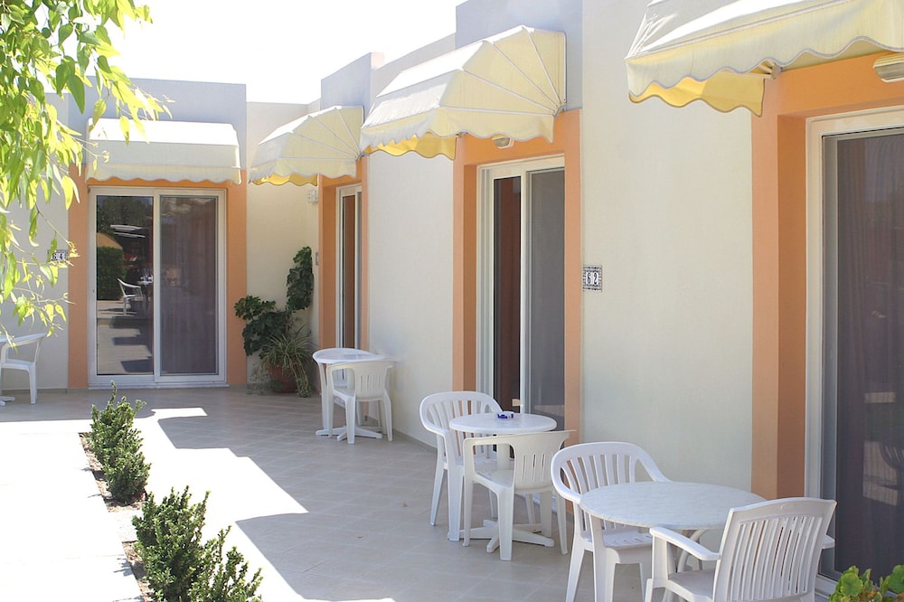 

Roma - Theologos, Rhodes - Meliton Hotel