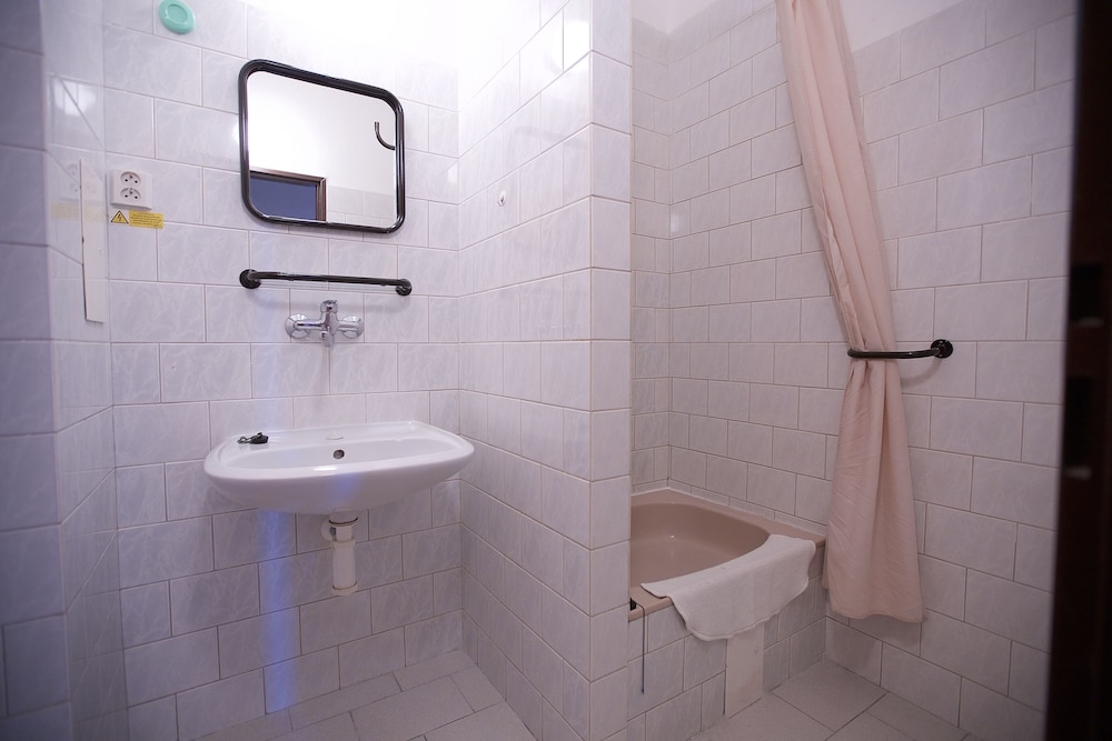 

Pisa - Zdiby - Hotel Olga