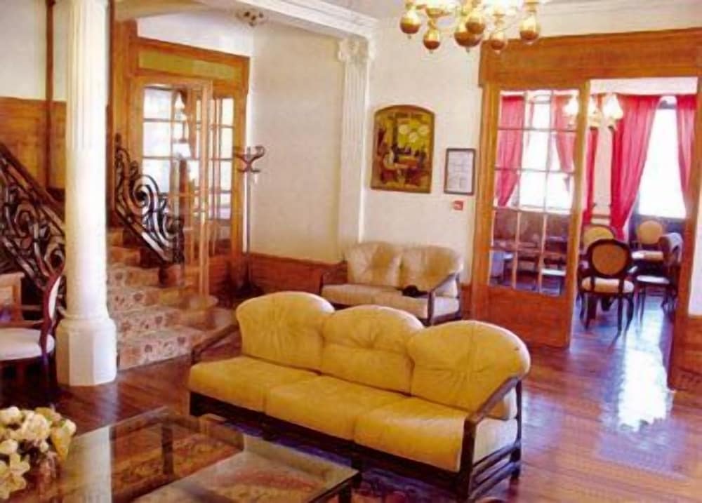 

Roma - Saint-Savin - Grand Hôtel de France