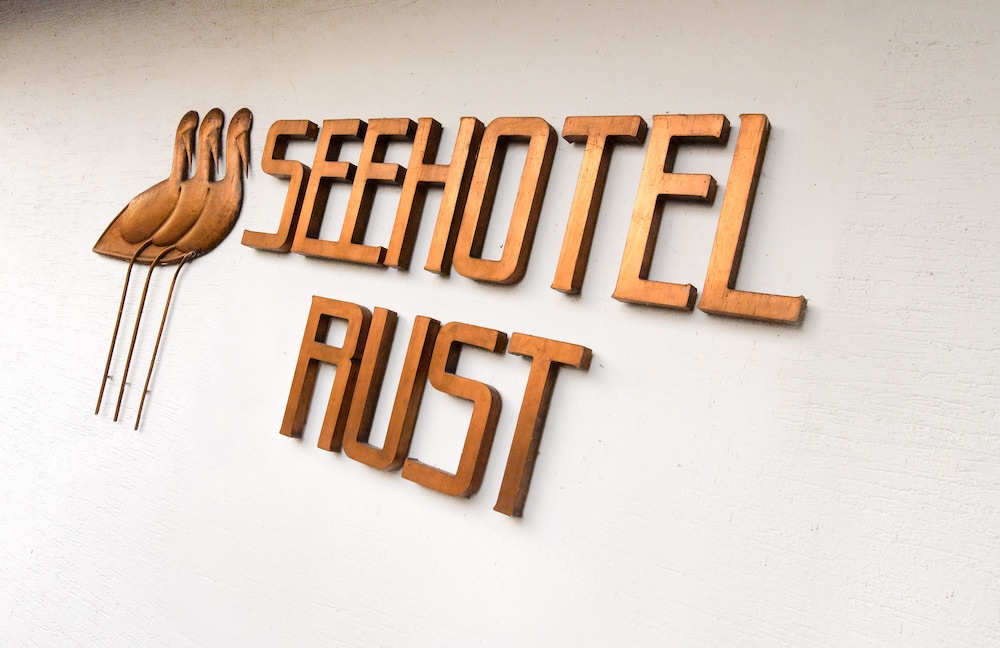 

Napoli - Rust - Seehotel Rust
