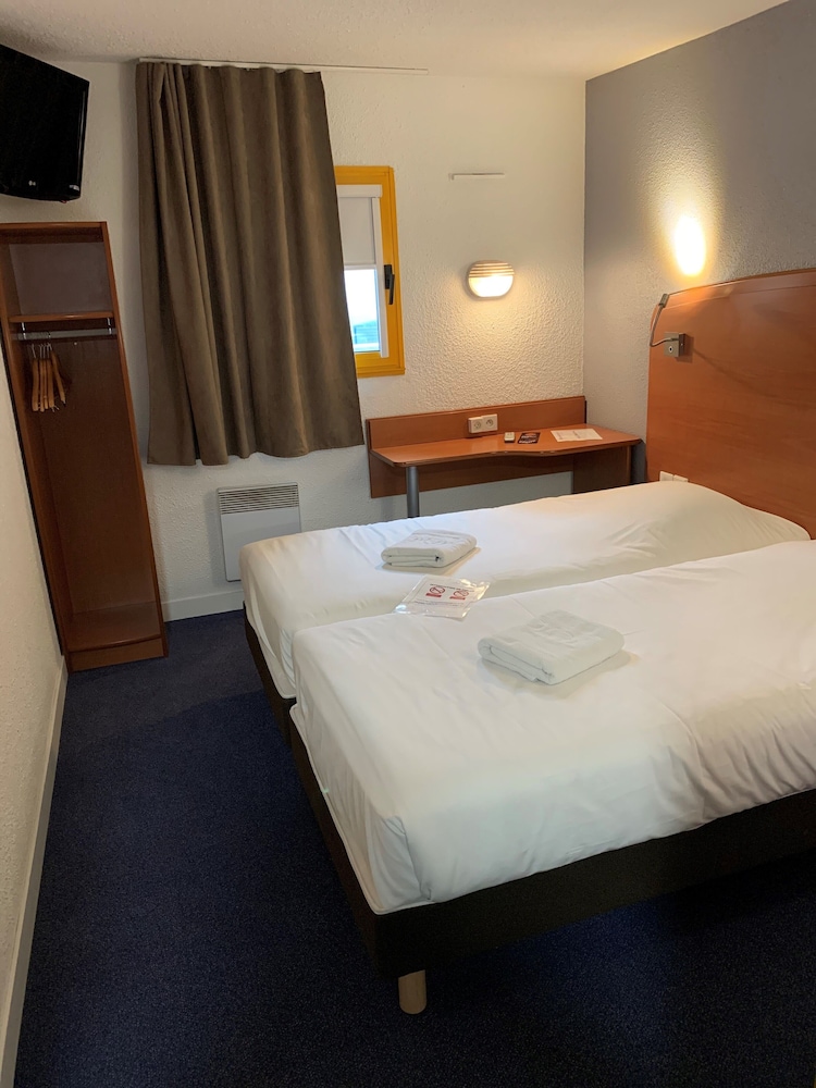 

Napoli - Beauvais - Welcomotel Beauvais Aéroport