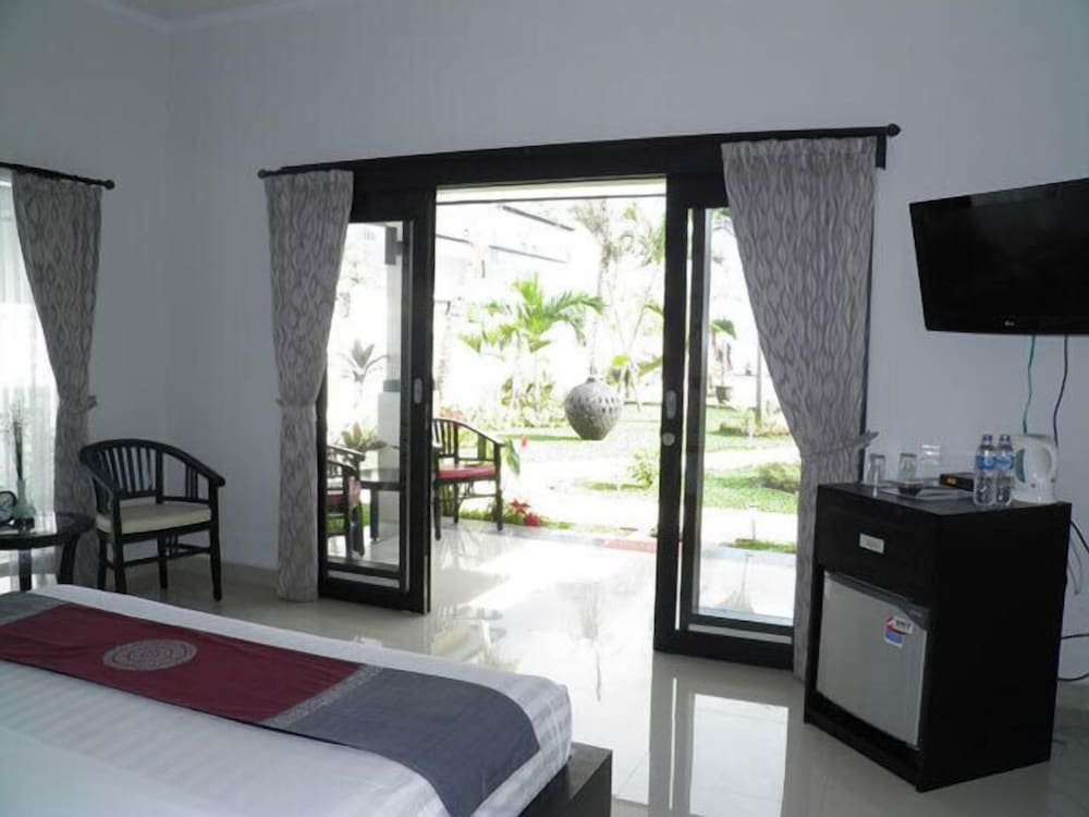 

Roma - Lovina - Kelapa Lovina Beach Villas