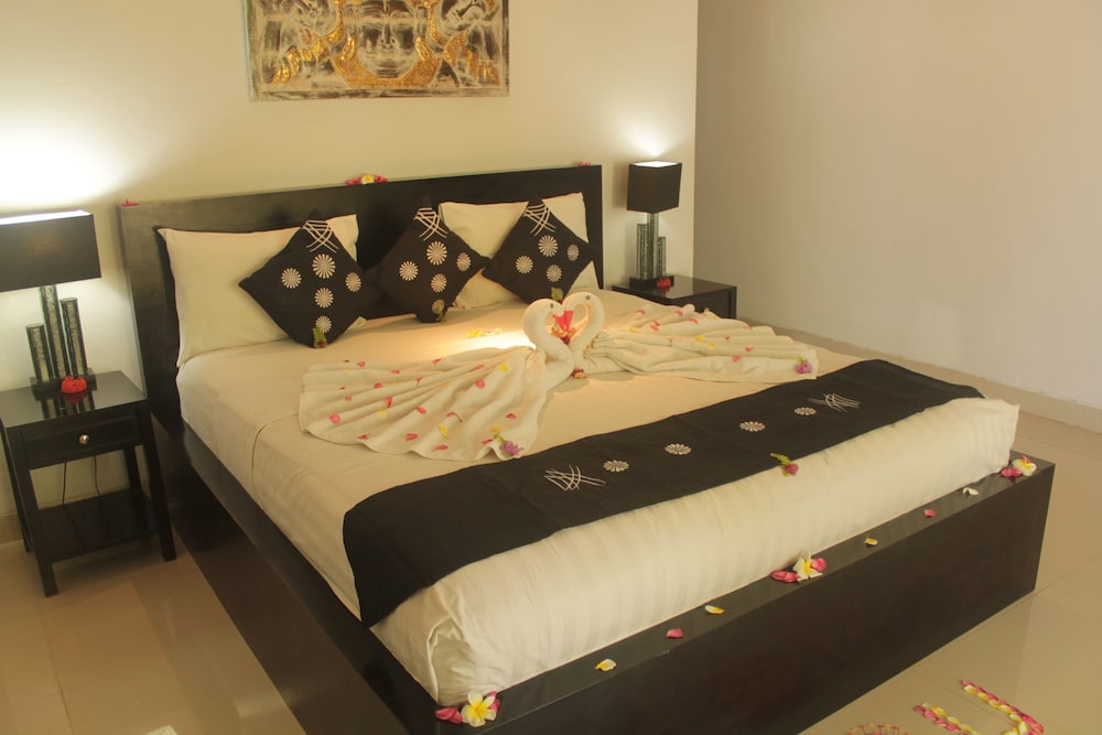 

Bologna - Lovina - Kelapa Lovina Beach Villas